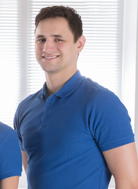 Julien L. - Responsable client